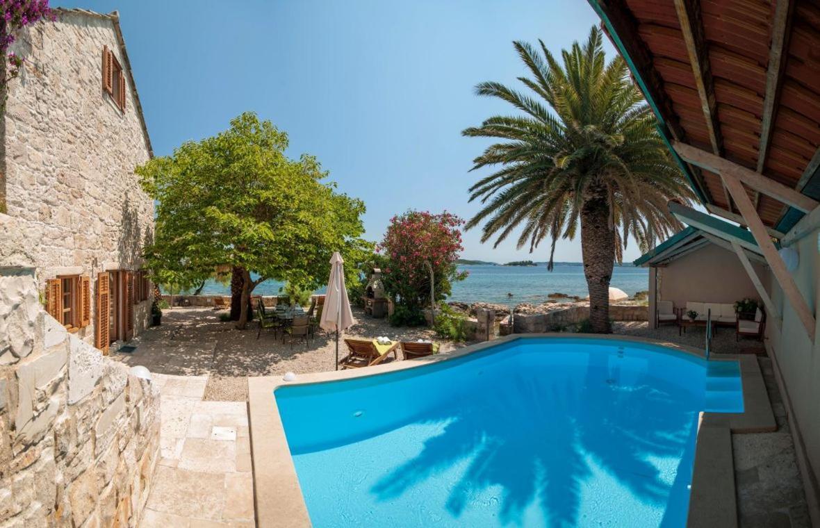 Luxury Beachfront Villa Mare With Private Pool At The Beach Orebic - Peljesac Bagian luar foto