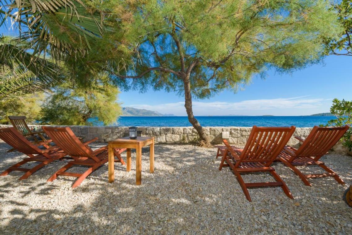 Luxury Beachfront Villa Mare With Private Pool At The Beach Orebic - Peljesac Bagian luar foto