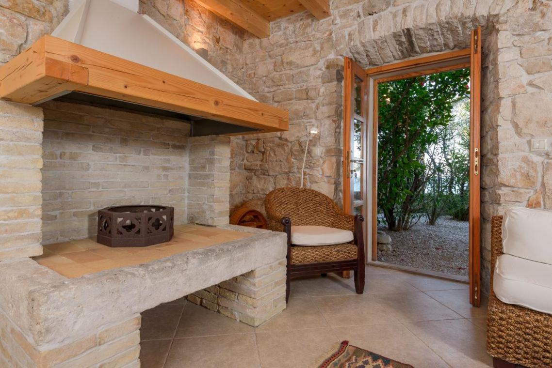 Luxury Beachfront Villa Mare With Private Pool At The Beach Orebic - Peljesac Bagian luar foto