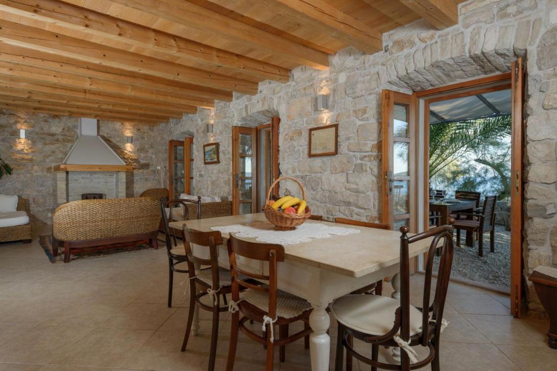 Luxury Beachfront Villa Mare With Private Pool At The Beach Orebic - Peljesac Bagian luar foto