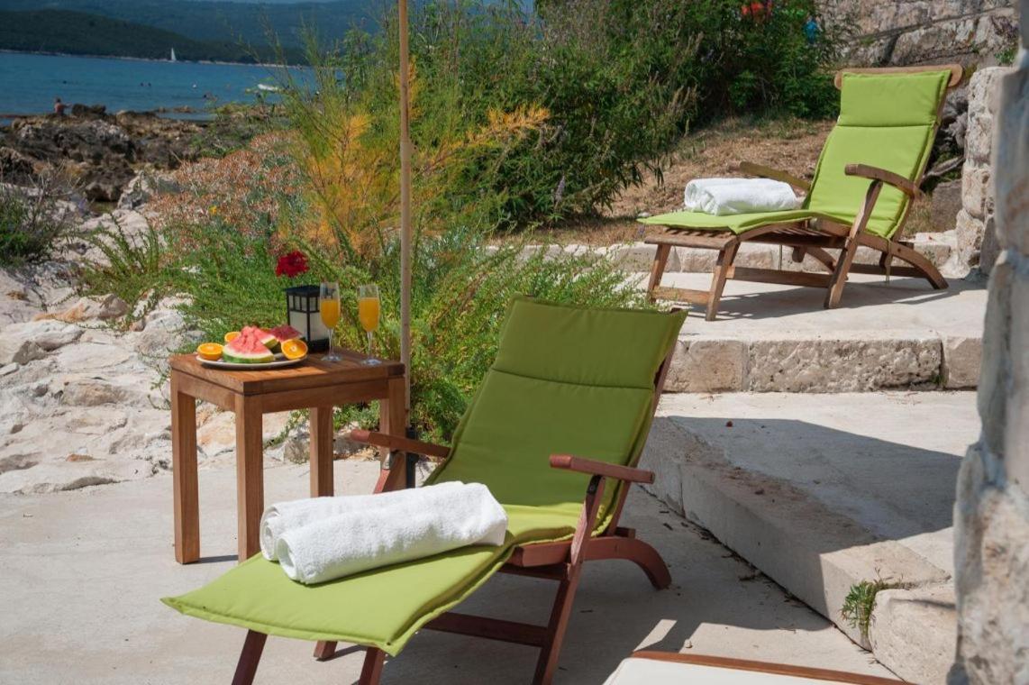 Luxury Beachfront Villa Mare With Private Pool At The Beach Orebic - Peljesac Bagian luar foto