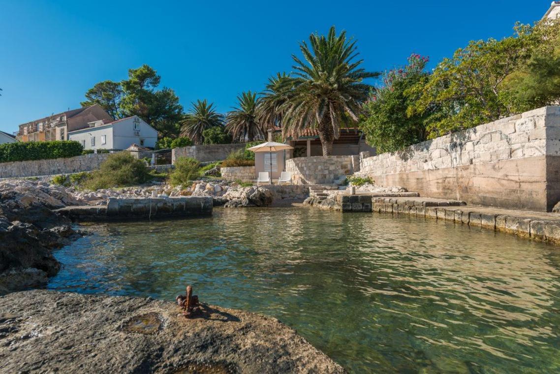 Luxury Beachfront Villa Mare With Private Pool At The Beach Orebic - Peljesac Bagian luar foto